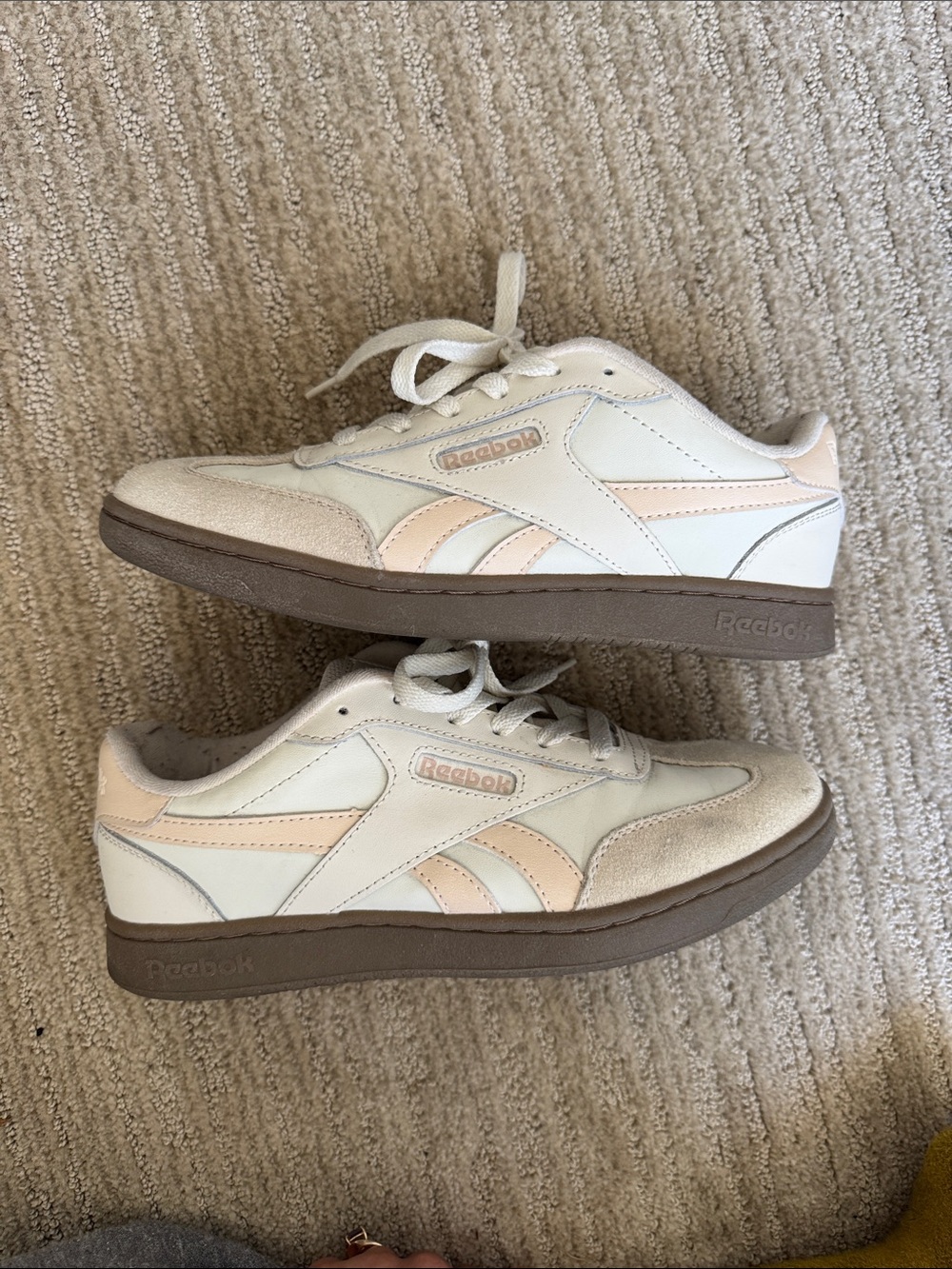 Reebok Forte Lounger Vintage Chalk Blush Cream and Light Pink